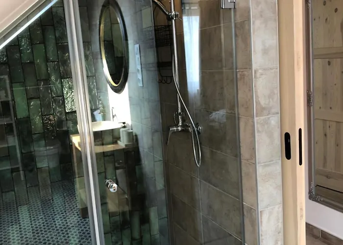 Nyaraló Tanúhegyek *